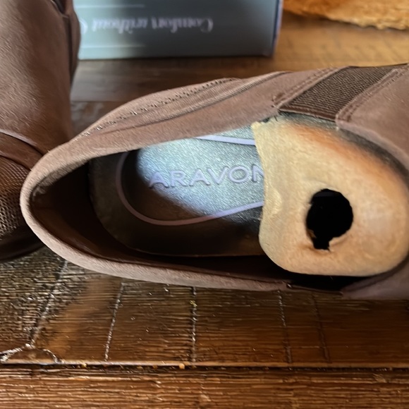 Aravon kitt twin gore shoes - Picture 3 of 6